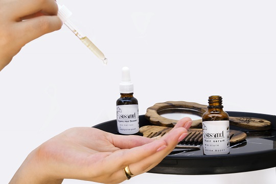 سرم مو تقویت کننده ریشه مو چیست؟